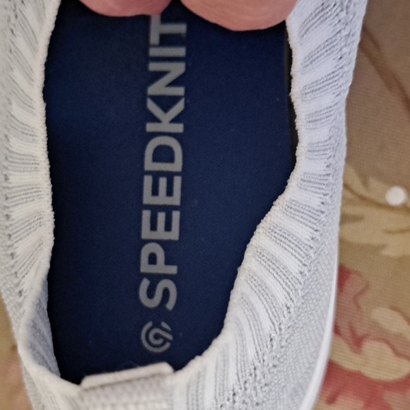 Champion Speed knit lightweight sneaker pale grey worn once EUC sz9 - Picture 2 of 7